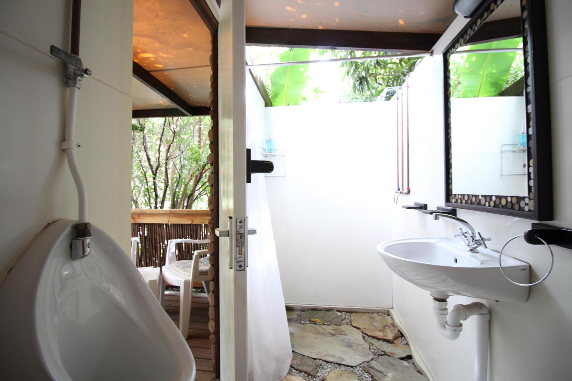 Auberge de jeunesse Tube 'n Axe Boutique Backpackers&Hot Tubs à Stormsrivier Chambre photo